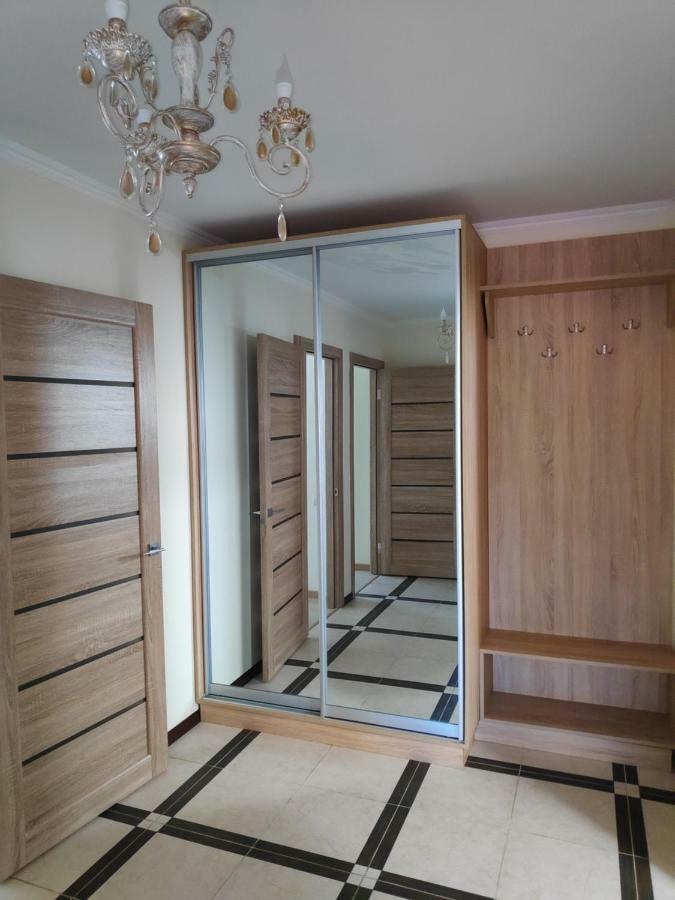 Chiernomorskie Apartamenty Одеса Екстериор снимка