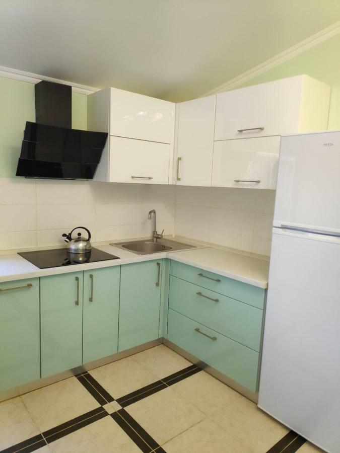 Chiernomorskie Apartamenty Одеса Екстериор снимка